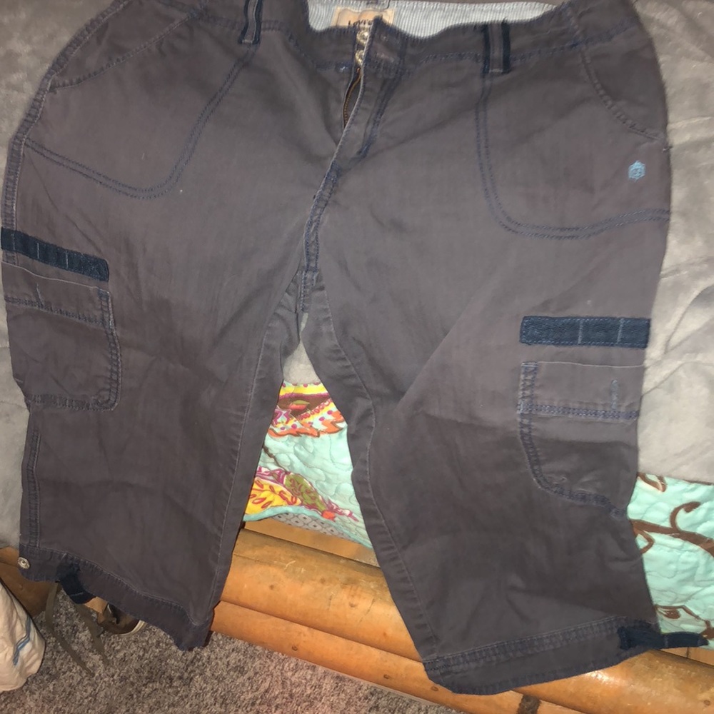 Levi cargo style crop pants - Picture 4 of 8
